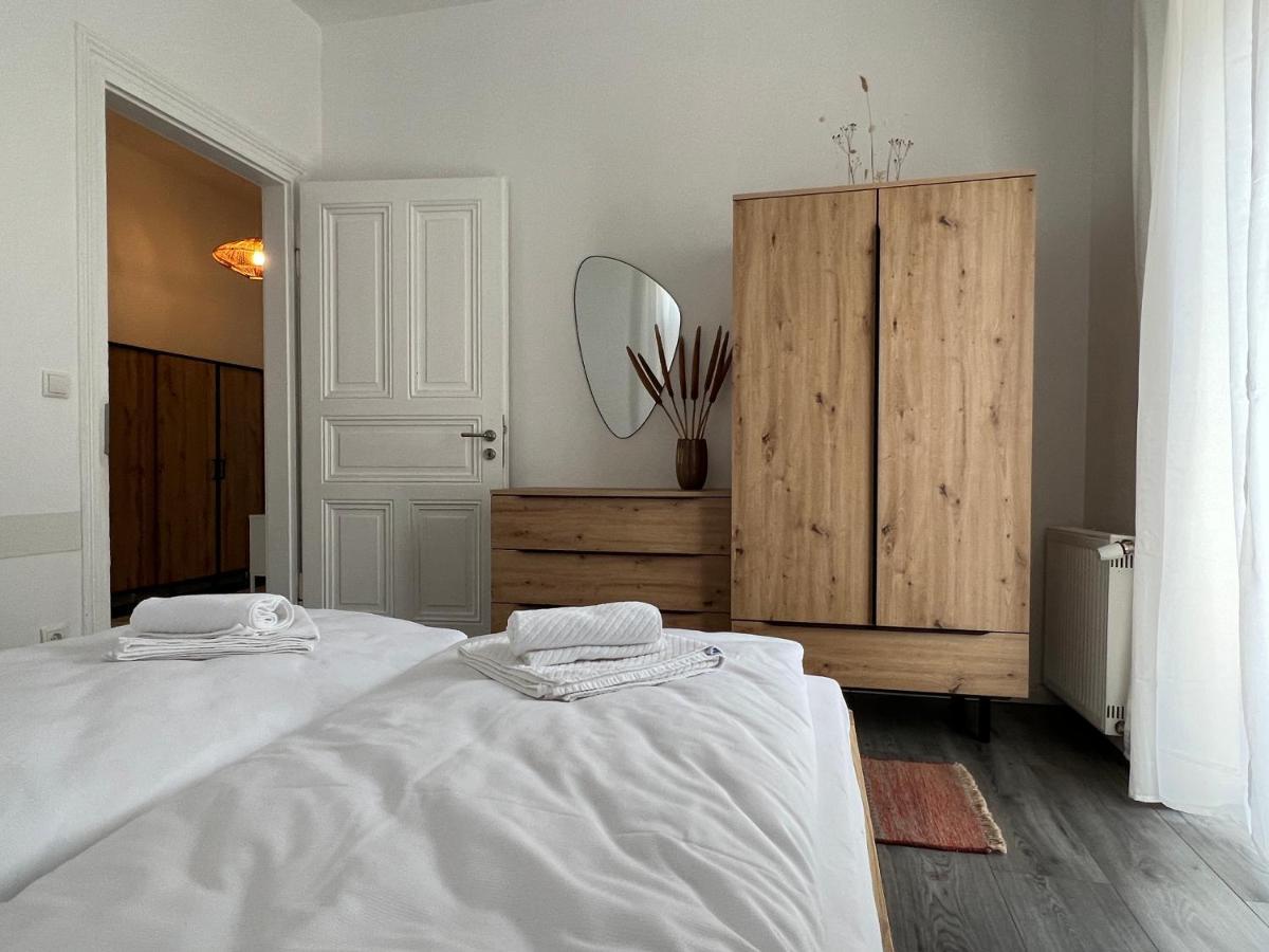 דירות סנקט אלדגונד Direkter Moselblick I Altbau I 4 Personen I Terrasse מראה חיצוני תמונה
